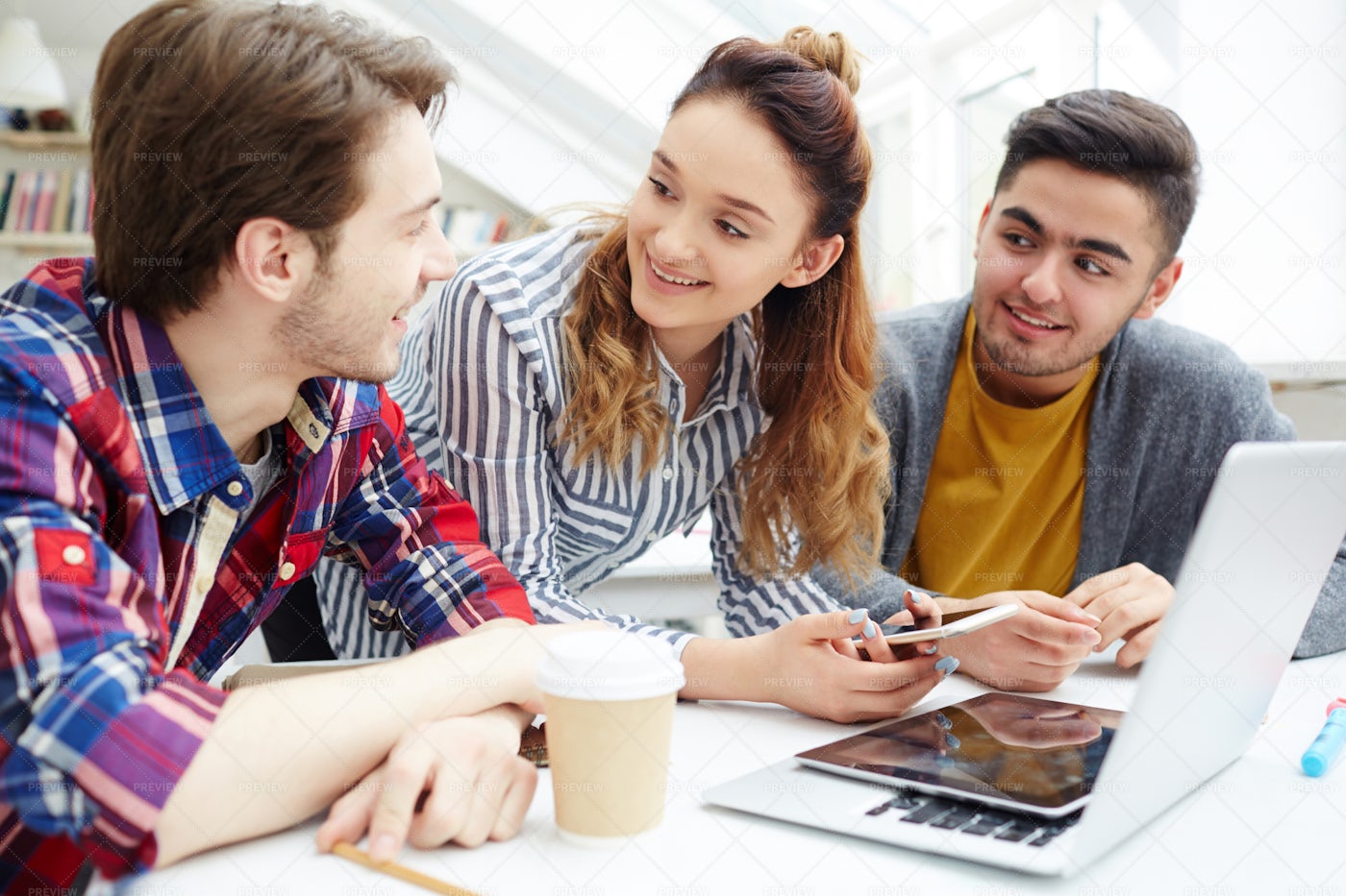 Teens Brainstorming: Stock Photos