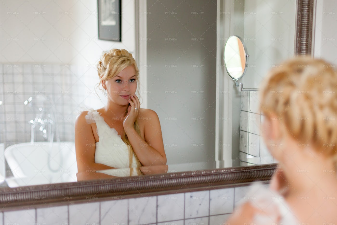 Blonde Bride In Bathroom Mirror: Stock Photos
