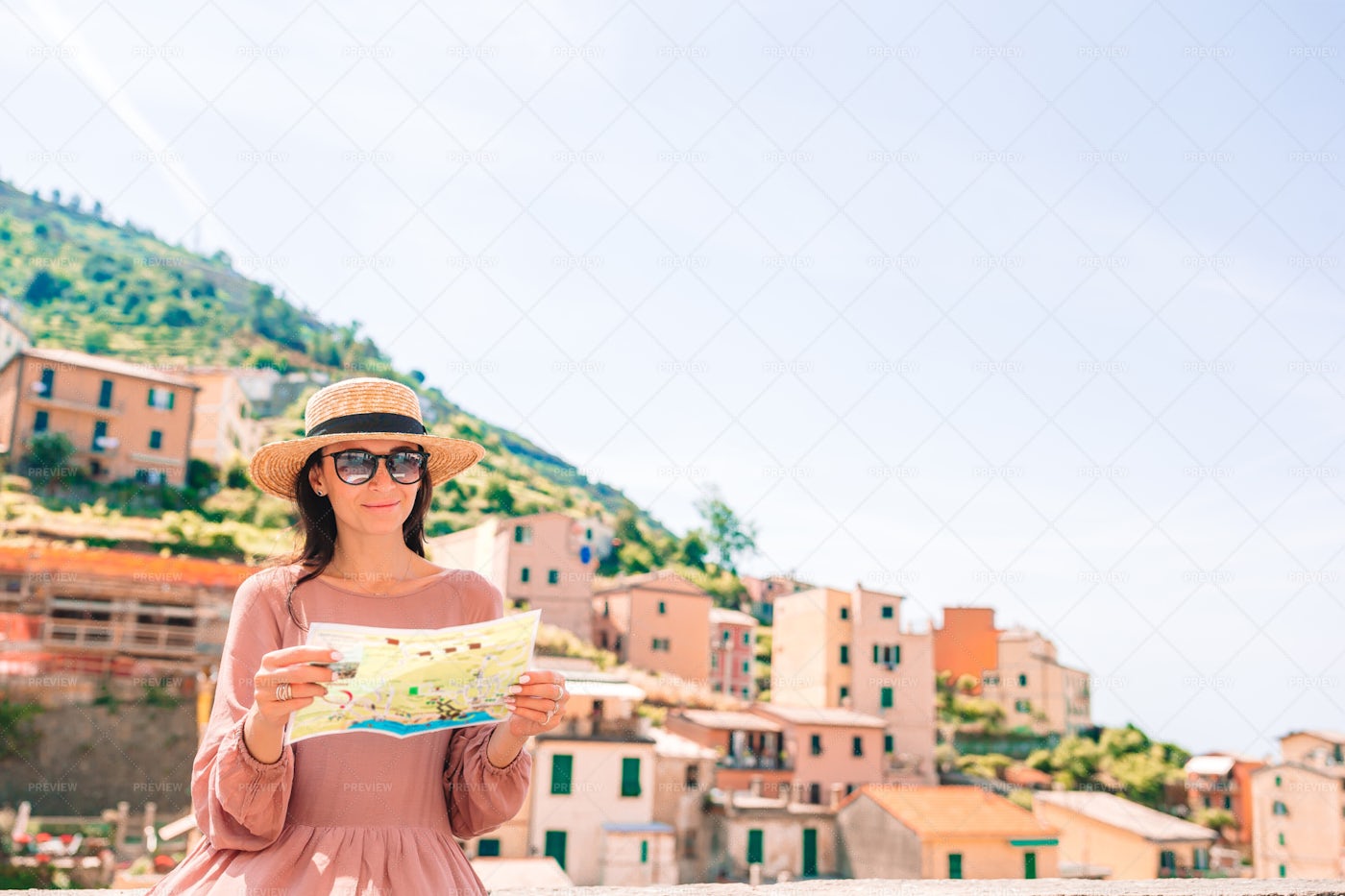 Tourist With Map In Riomaggiore: Stock Photos