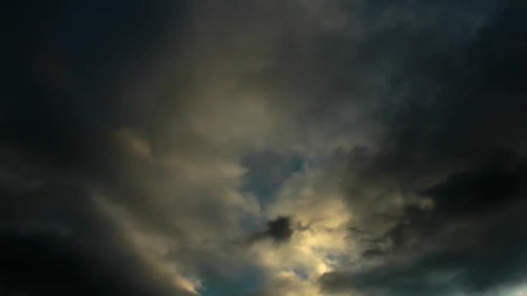Dark Clouds: Stock Video