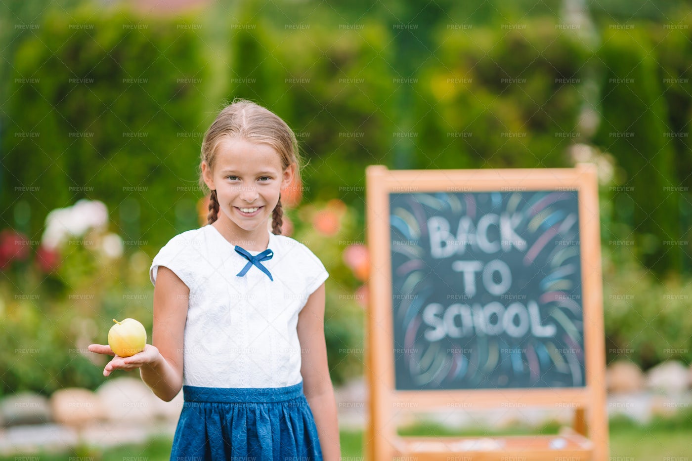 Girl Ready For New School Year: Stock Photos