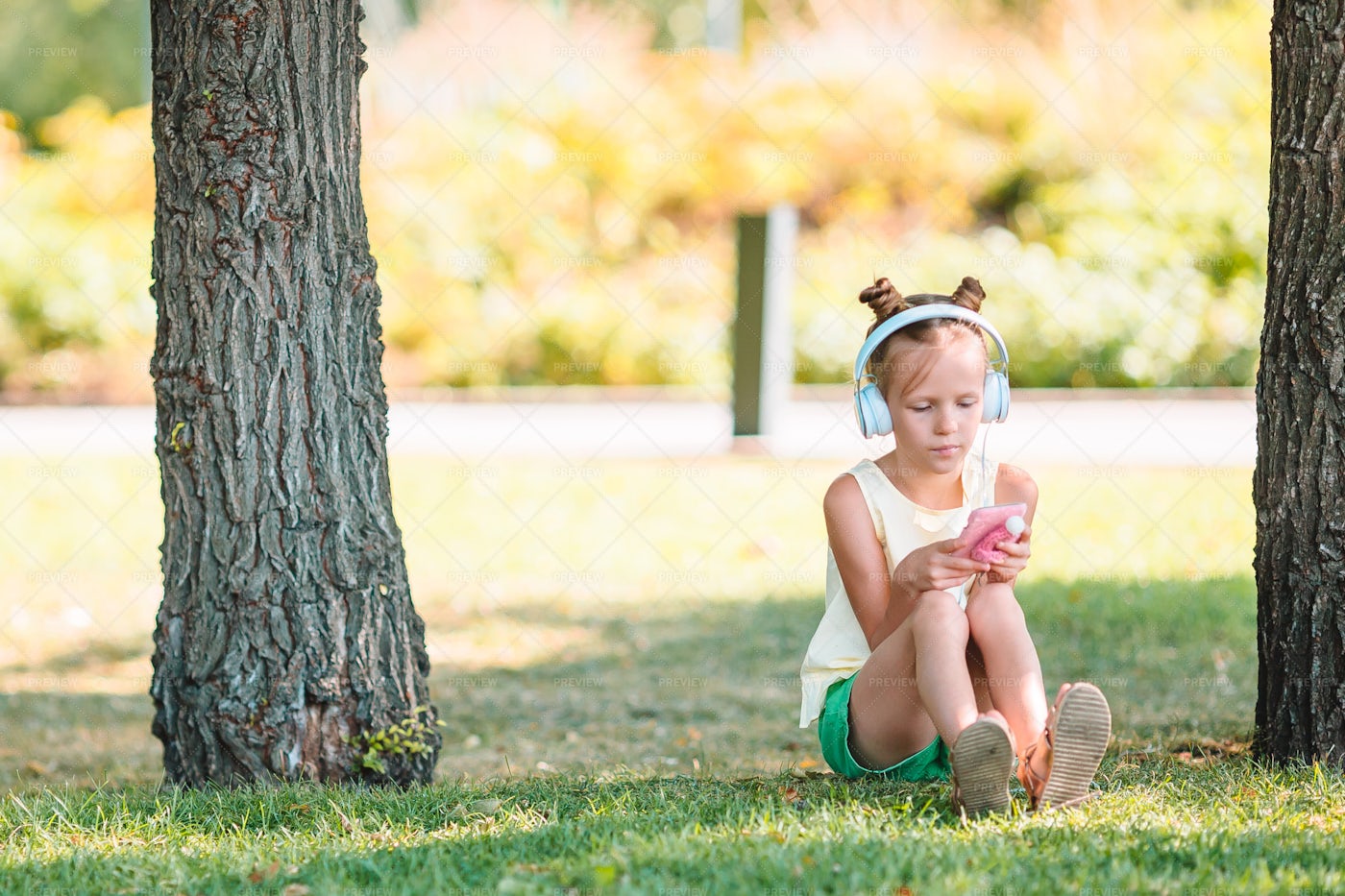 Girl Listening To Music: Stock Photos