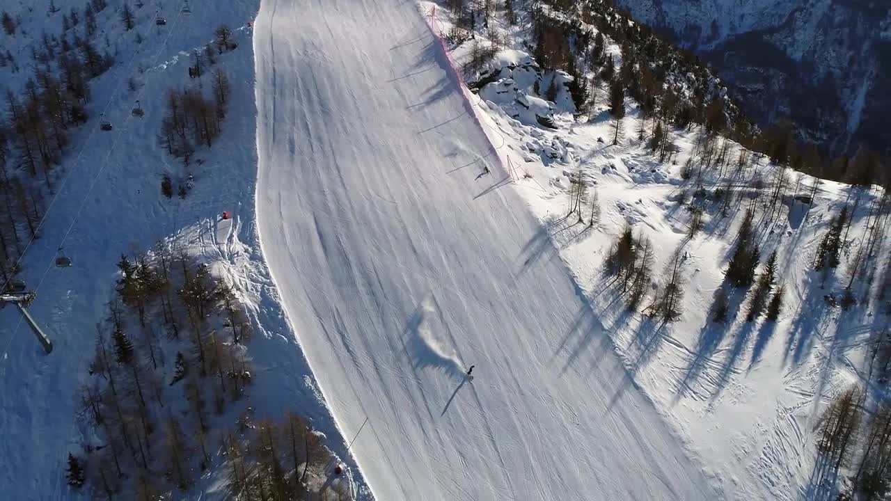 ski slope conveyance