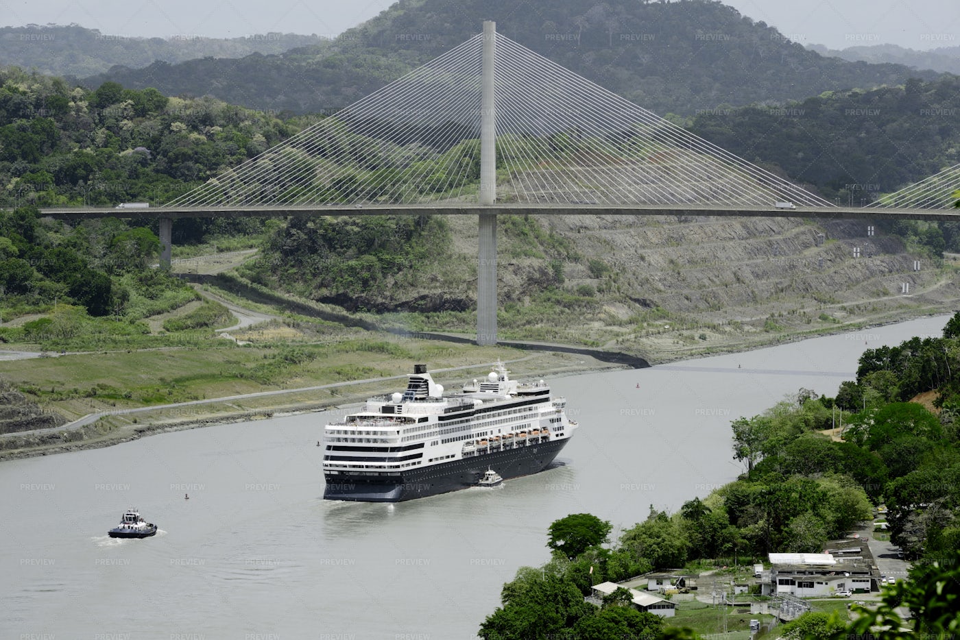 Large Cruise Ship On Panama Canal: Stock Photos