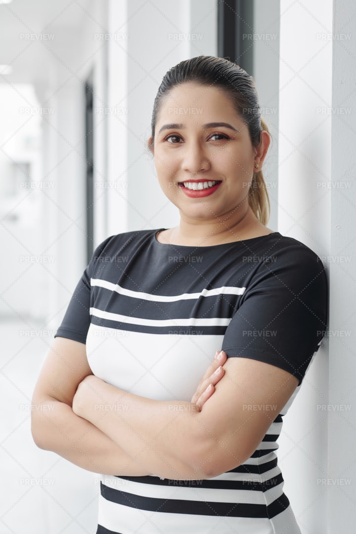 Asian Beautiful Businesswoman: Stock Photos