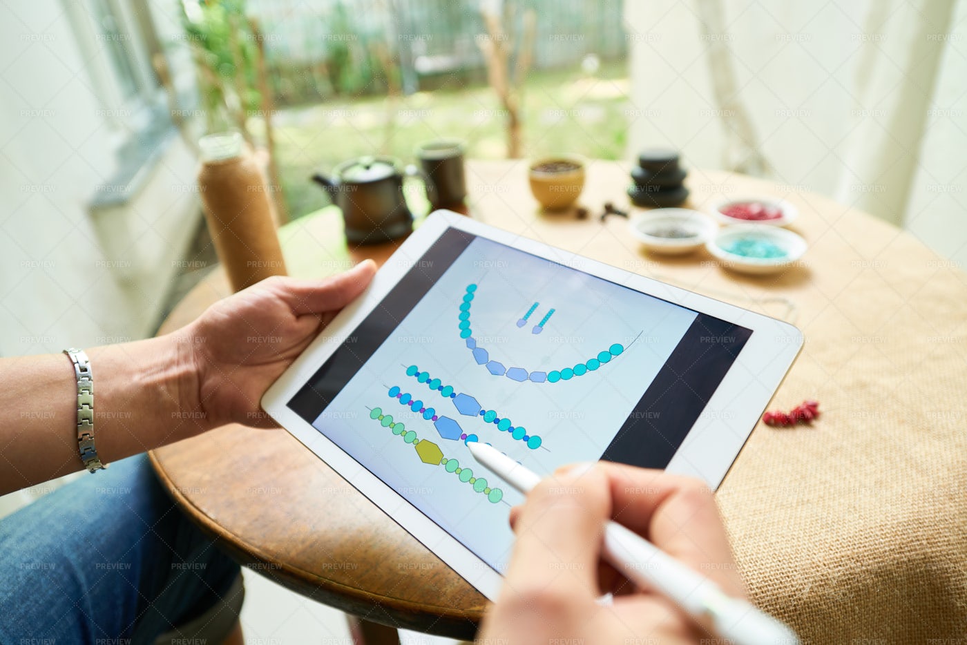 Woman Using Digital Tablet In Work: Stock Photos