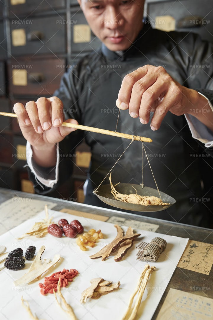 Medicine Practitioner Weighting Dry: Stock Photos