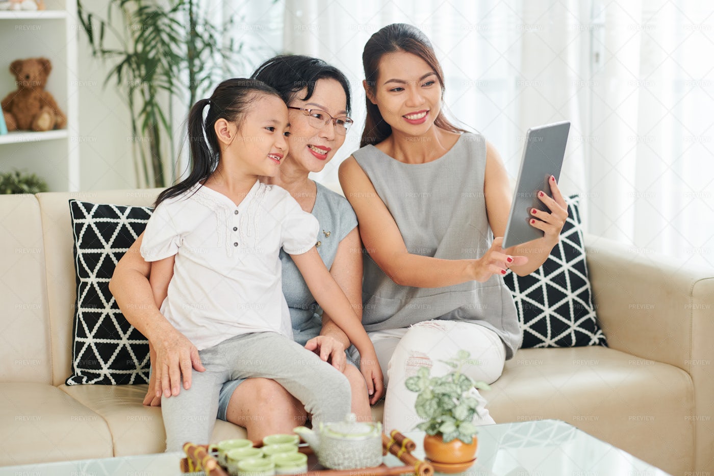 Family Using Digital Tablet: Stock Photos