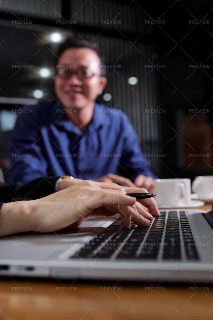Hands Working On Laptop: Stock Photos