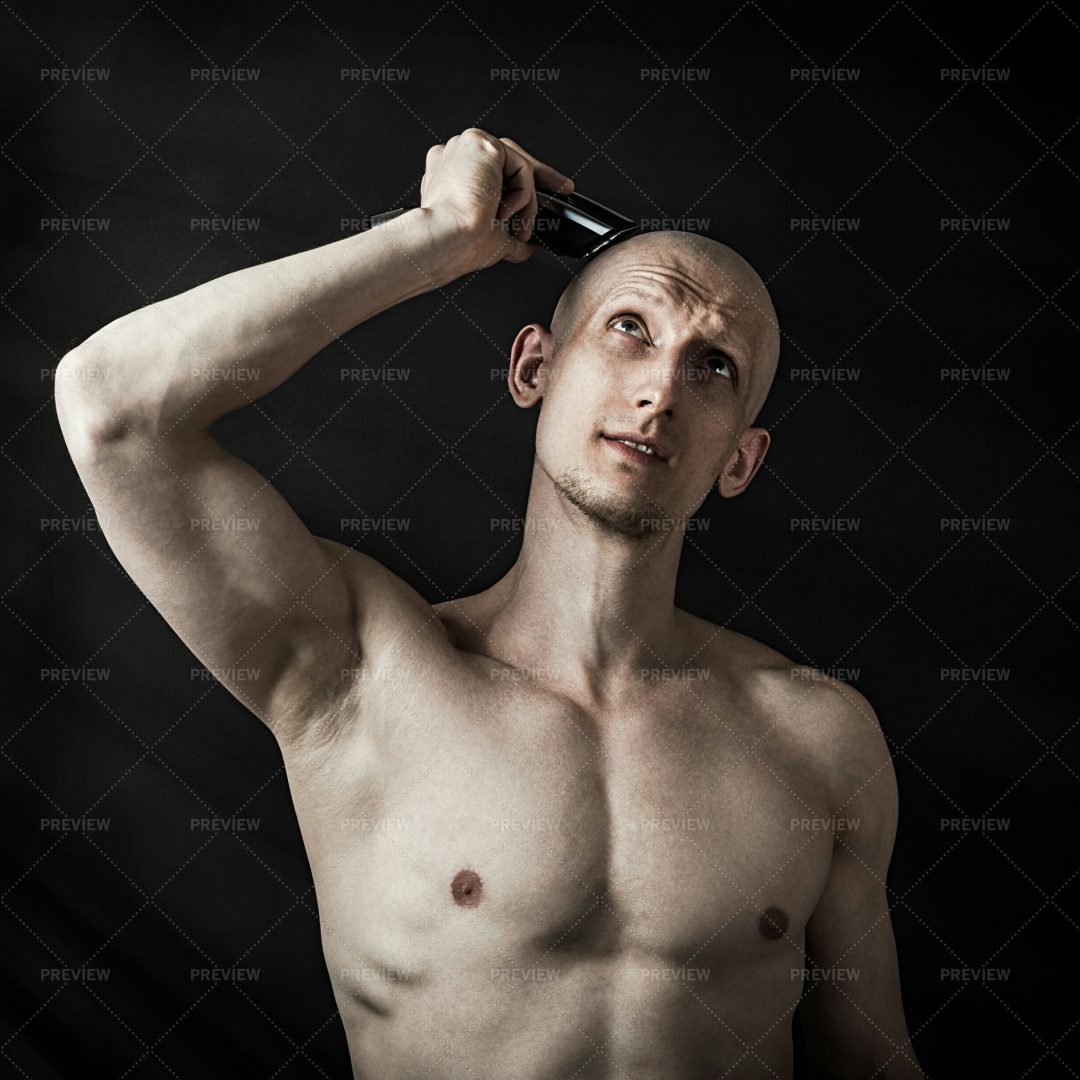 Man Shaving His Head: Stock Photos