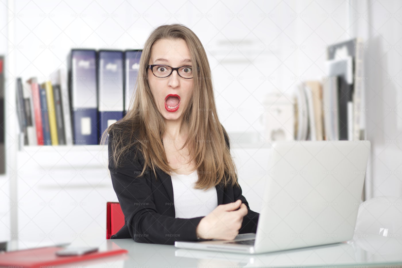 Shocked Businesswoman: Stock Photos