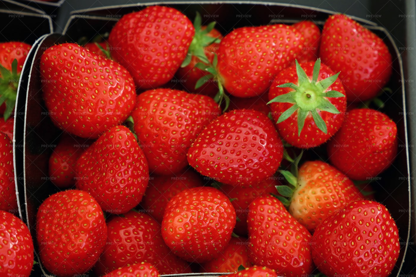Red Ripe Strawberry: Stock Photos