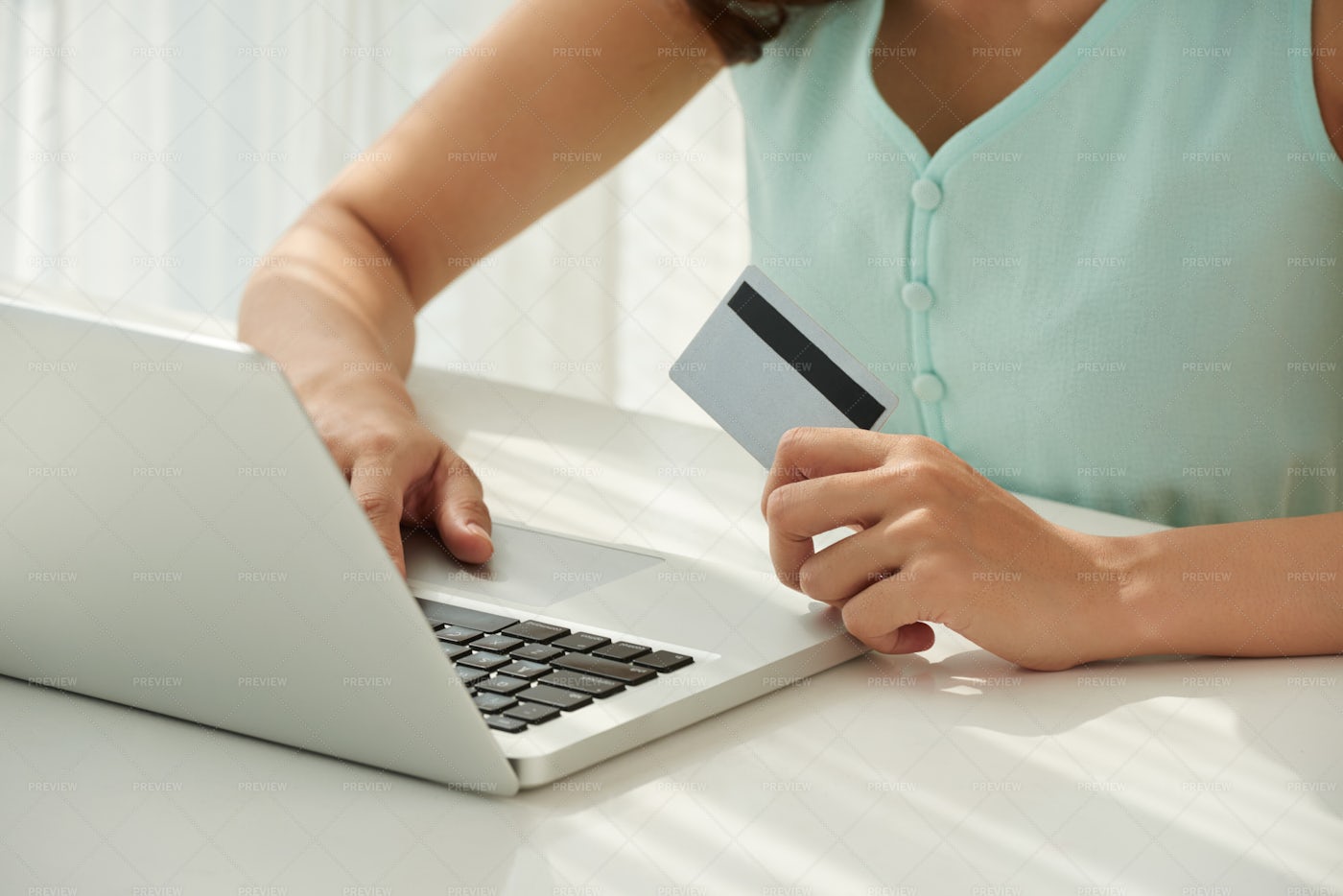 Online Shopping: Stock Photos