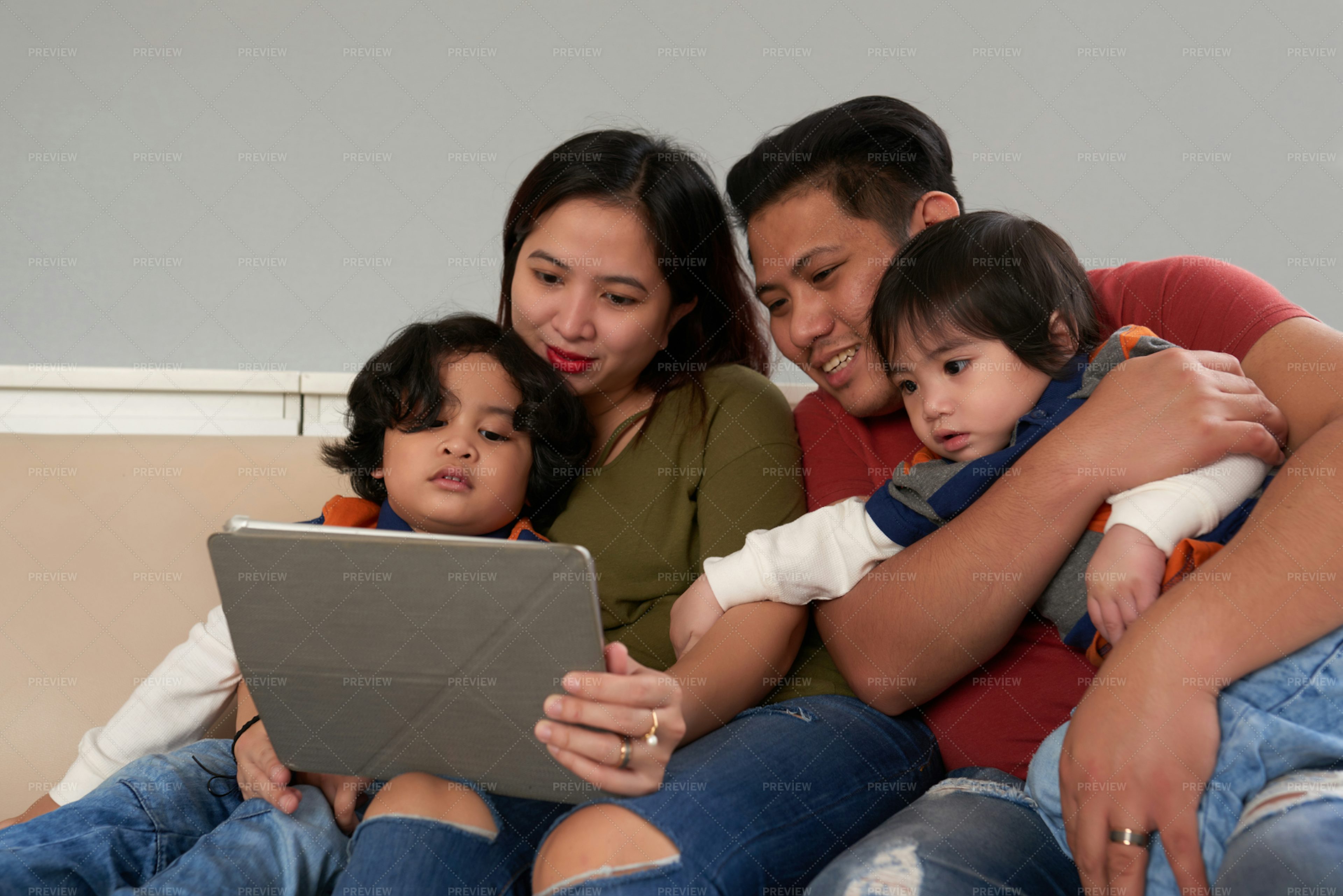 family-spending-time-together-stock-photos-motion-array