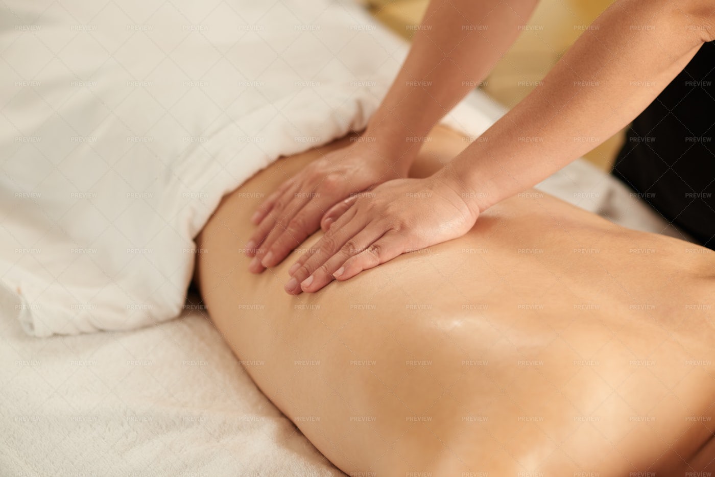 Relaxing Massage: Stock Photos