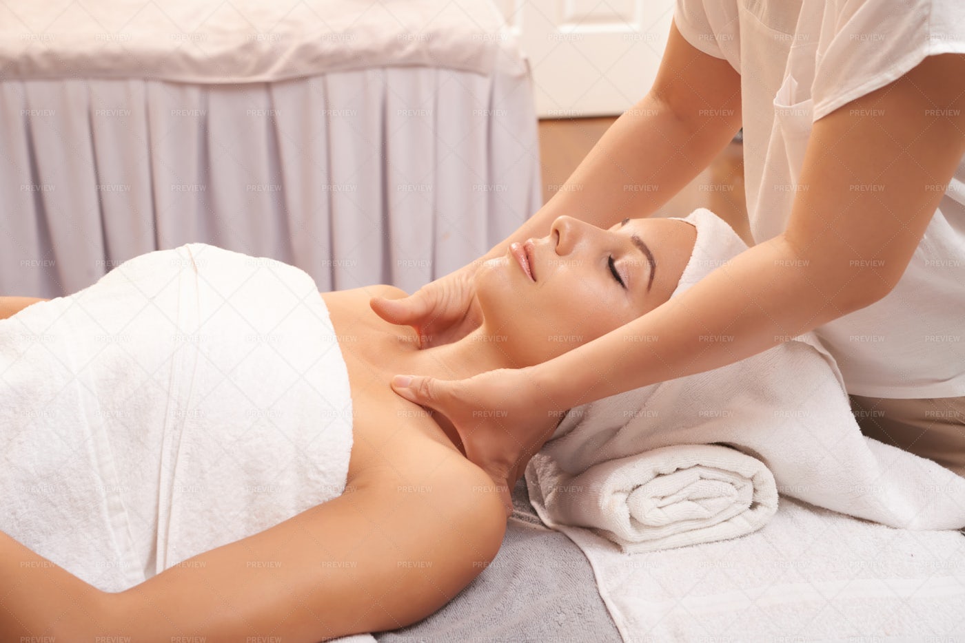Relaxing Massage: Stock Photos