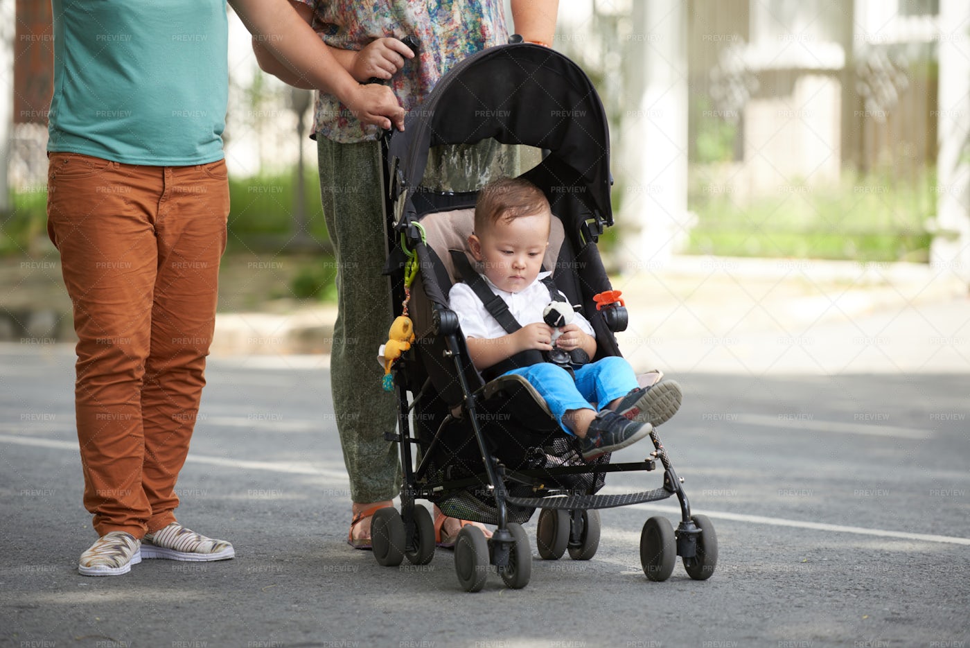 Family Walking With Child: Stock Photos