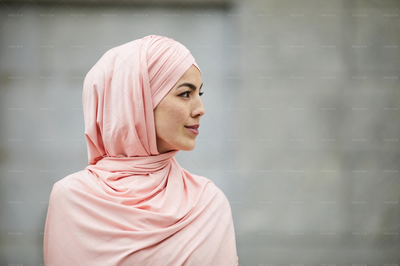 Woman Of Islamic Faith: Stock Photos