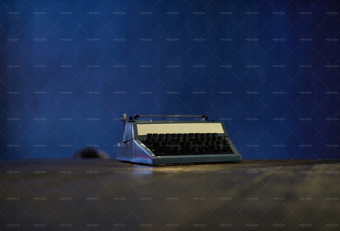 Vintage Typewriter: Stock Photos