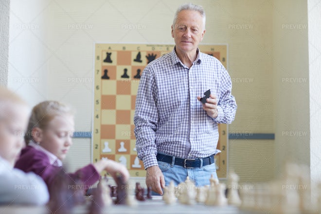 2.864 fotos de stock e banco de imagens de Old Man Chess - Getty Images