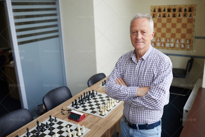 2.864 fotos de stock e banco de imagens de Old Man Chess - Getty Images