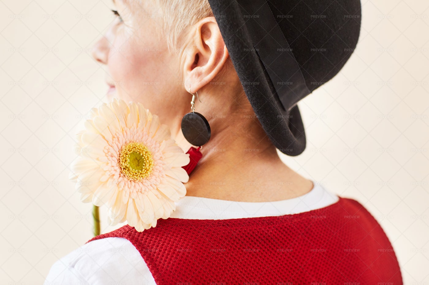 Woman With Herbera: Stock Photos
