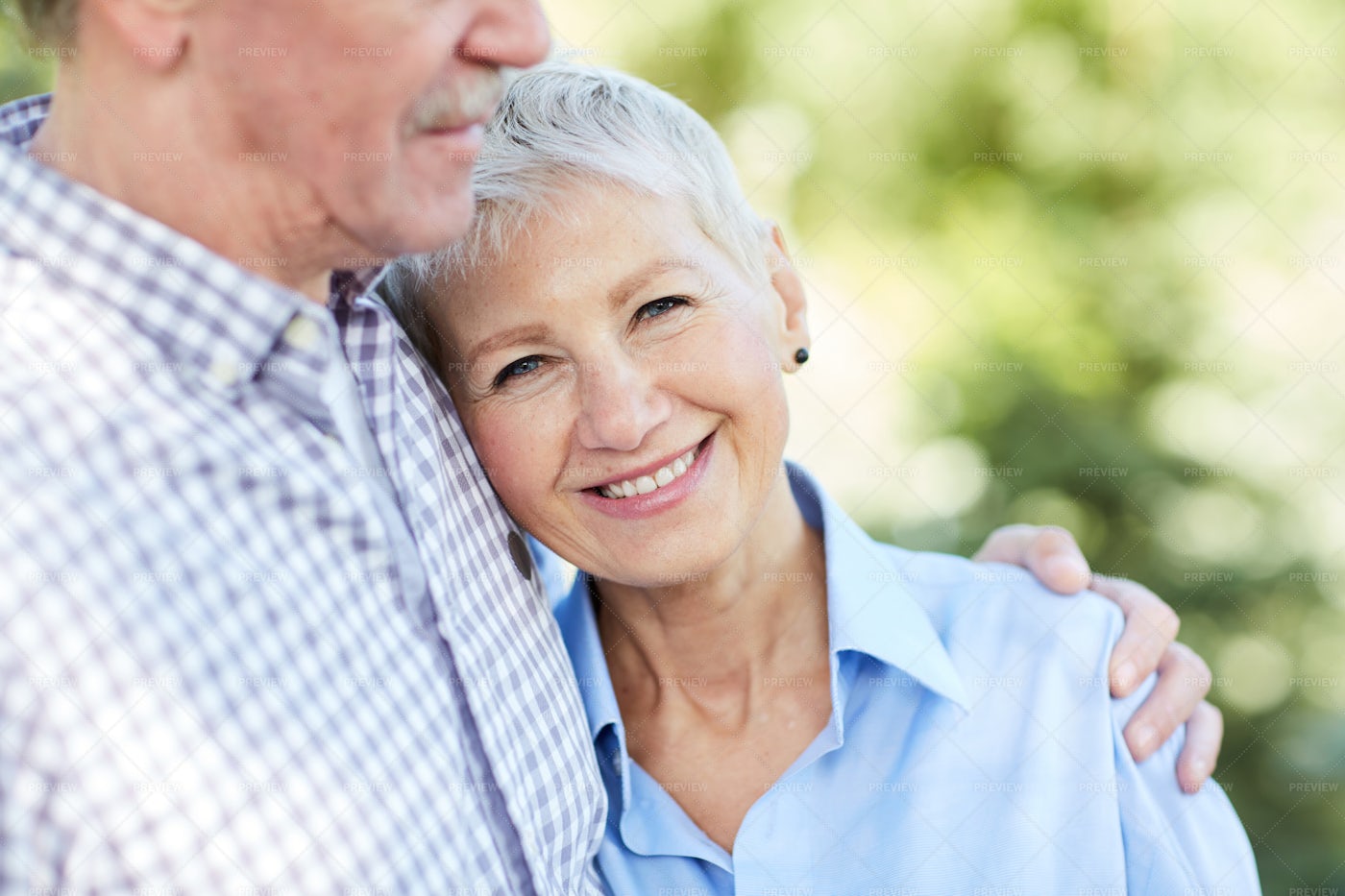Loving Wife: Stock Photos