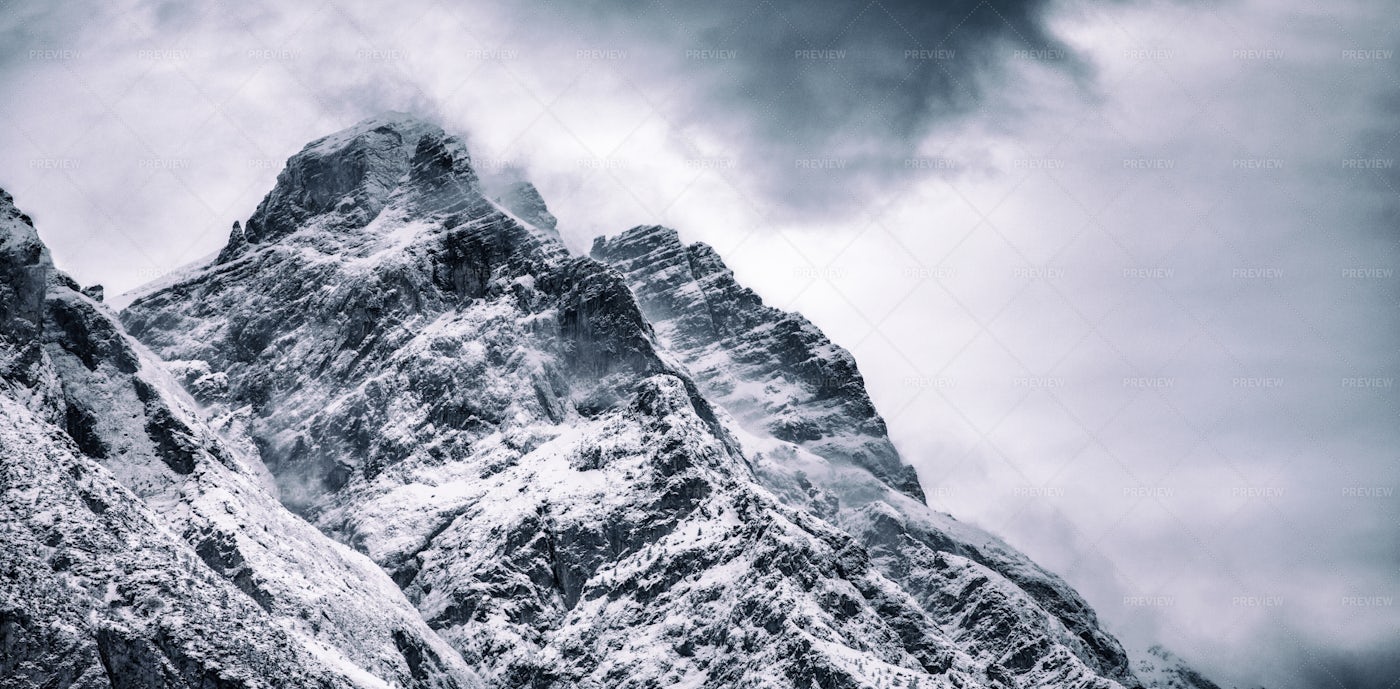 The Dolomite Mountain Tops: Stock Photos
