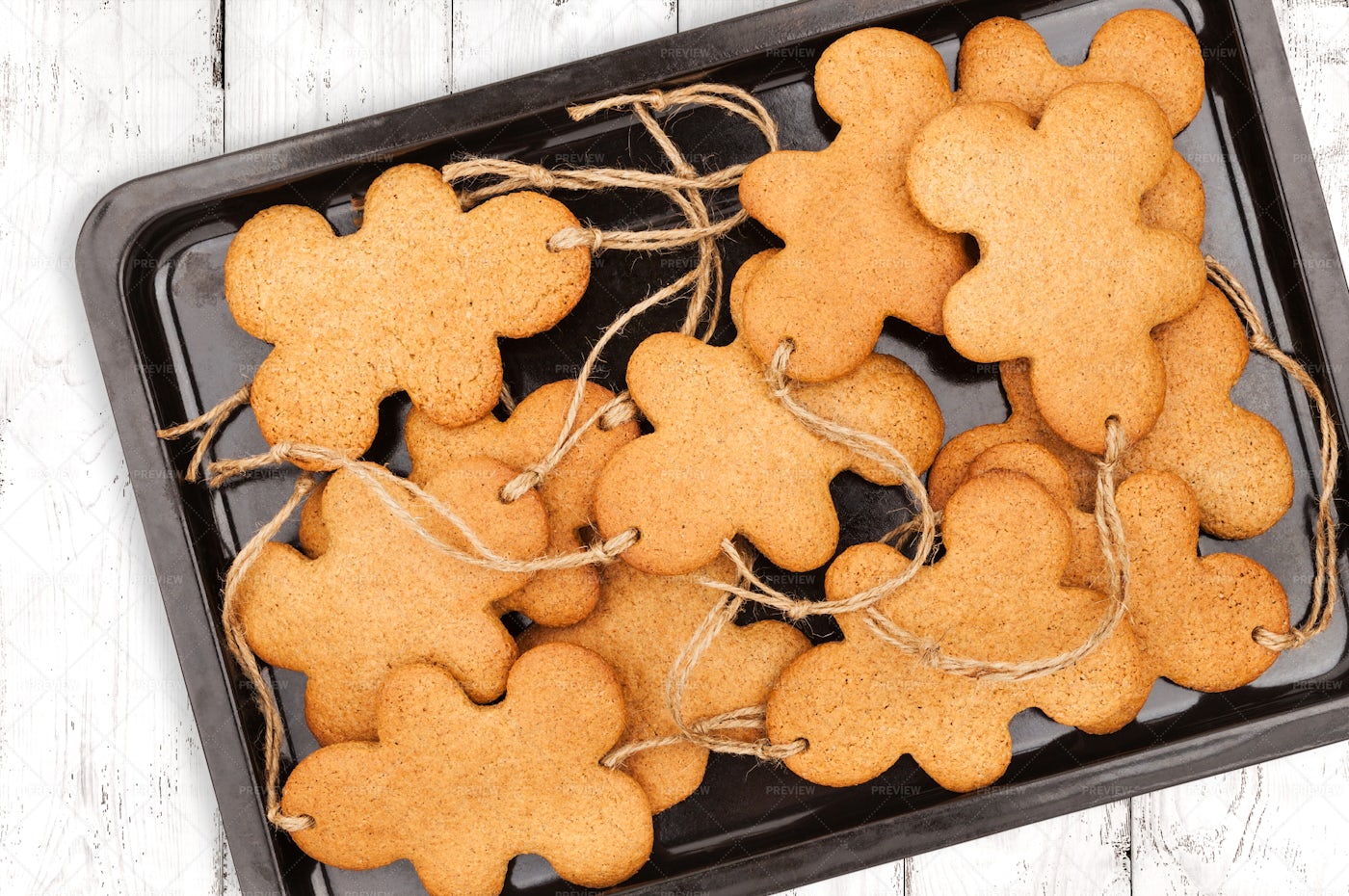 Gingerbread Cookies With Strings: Stock Photos