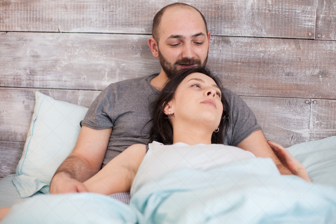 Couple In The Morning: Stock Photos