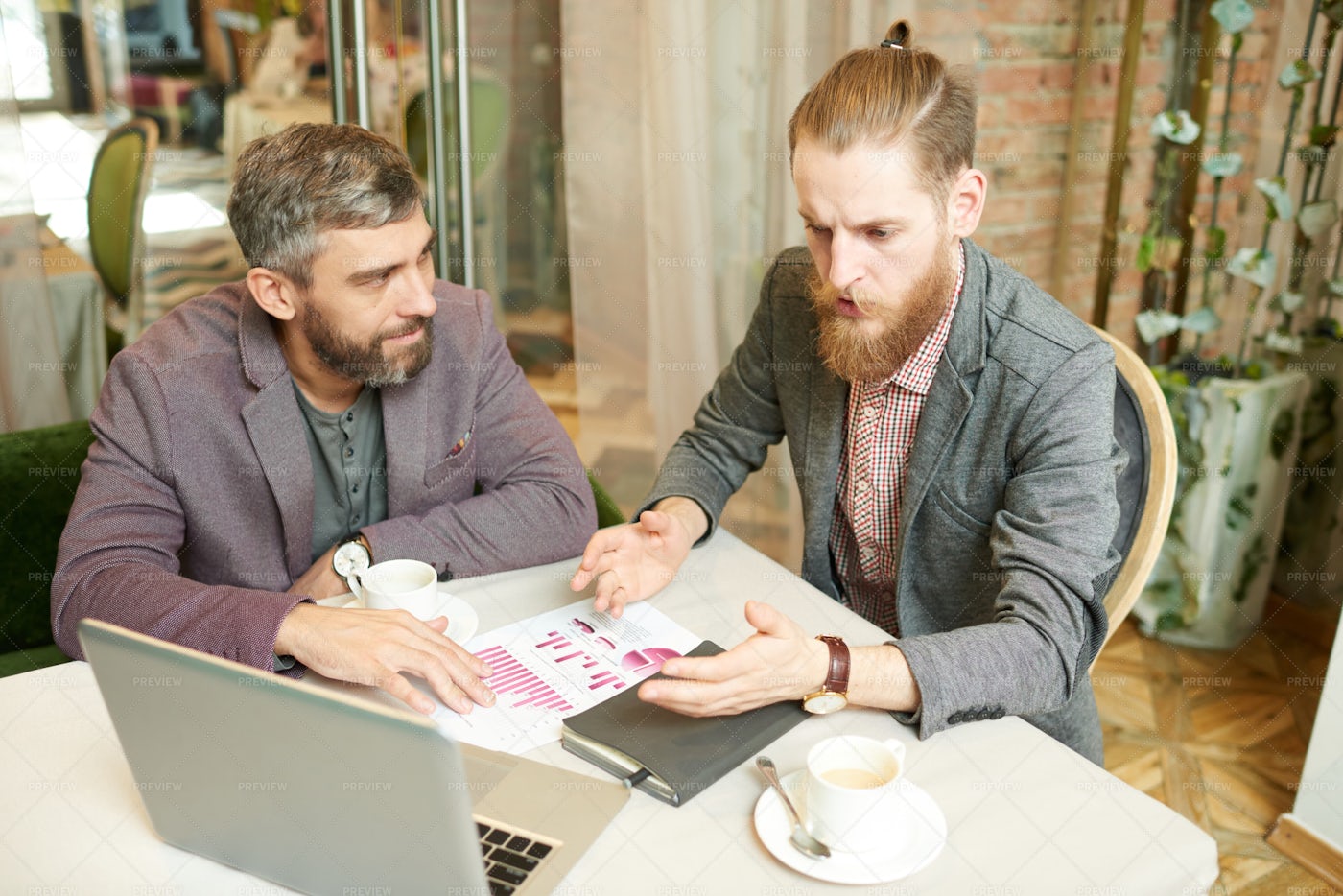 Productive Project Discussion: Stock Photos