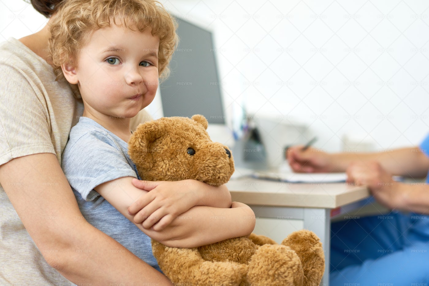 Cute Little Boy Visiting Doctor: Stock Photos