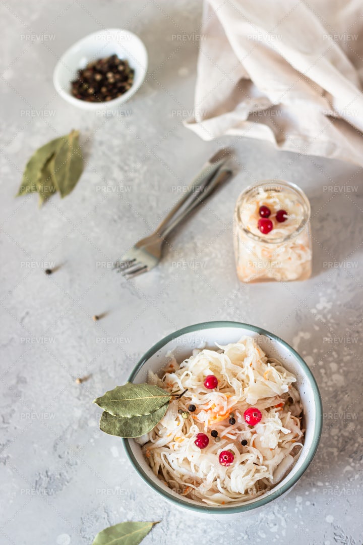 Fermented Cabbage: Stock Photos