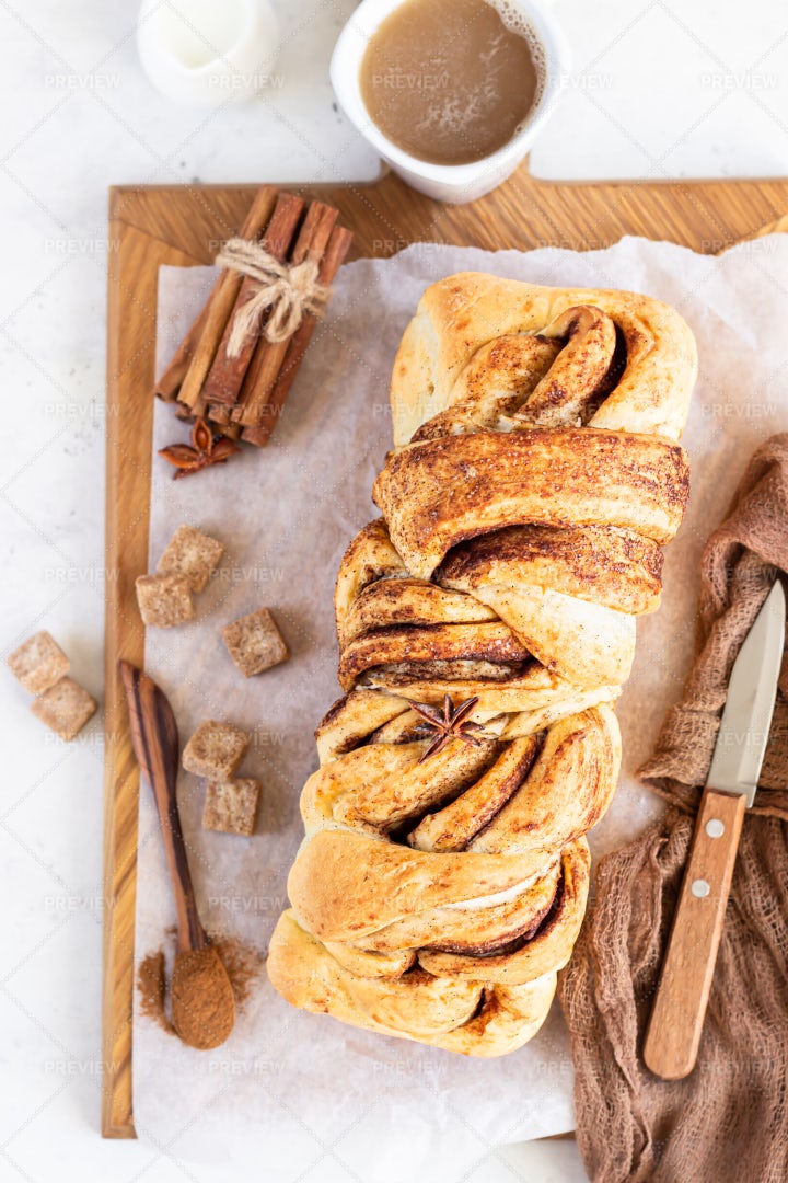 Cinnamon Swirl Brioche: Stock Photos