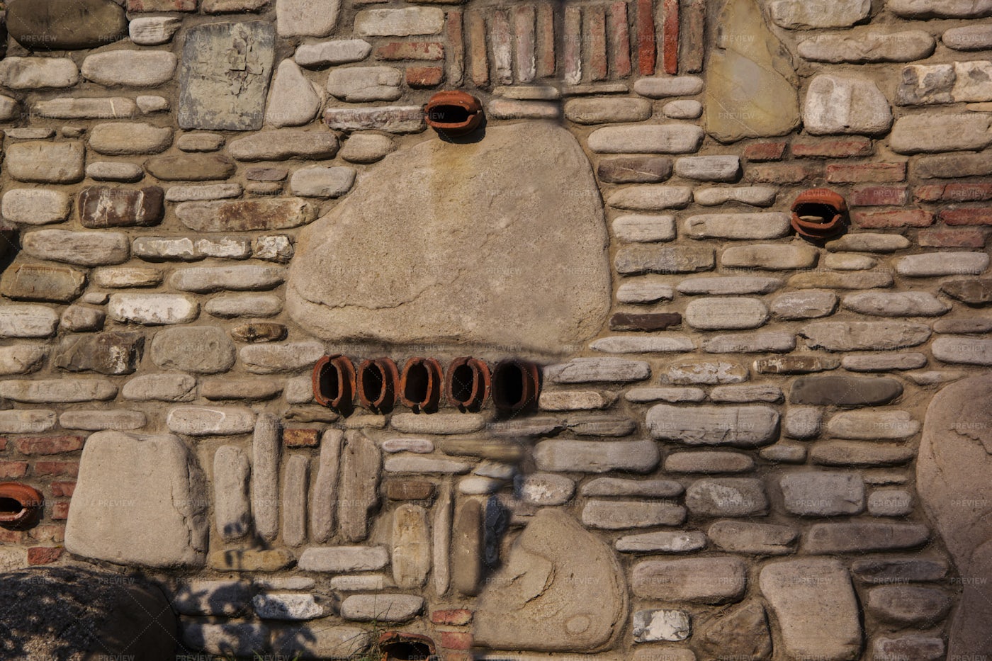 Old Stone Wall: Stock Photos