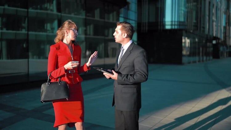 Businesswoman Tells Off A Businessman: Stock Video