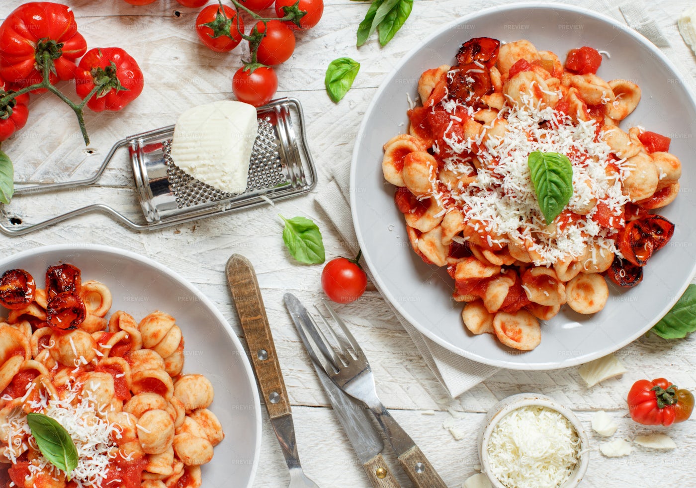 Orecchiette With Tomato Sauce: Stock Photos