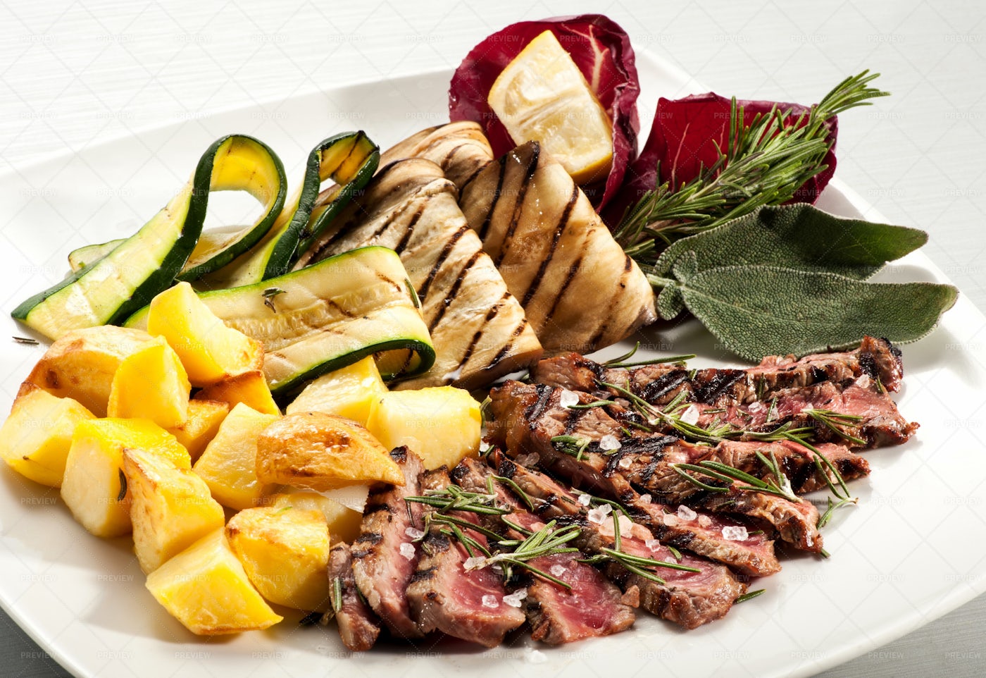 Steak Slices With Potatoes: Stock Photos