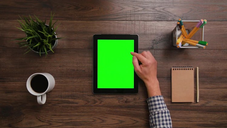 IPad Green Screen 2x Scrolldown : Stock Video