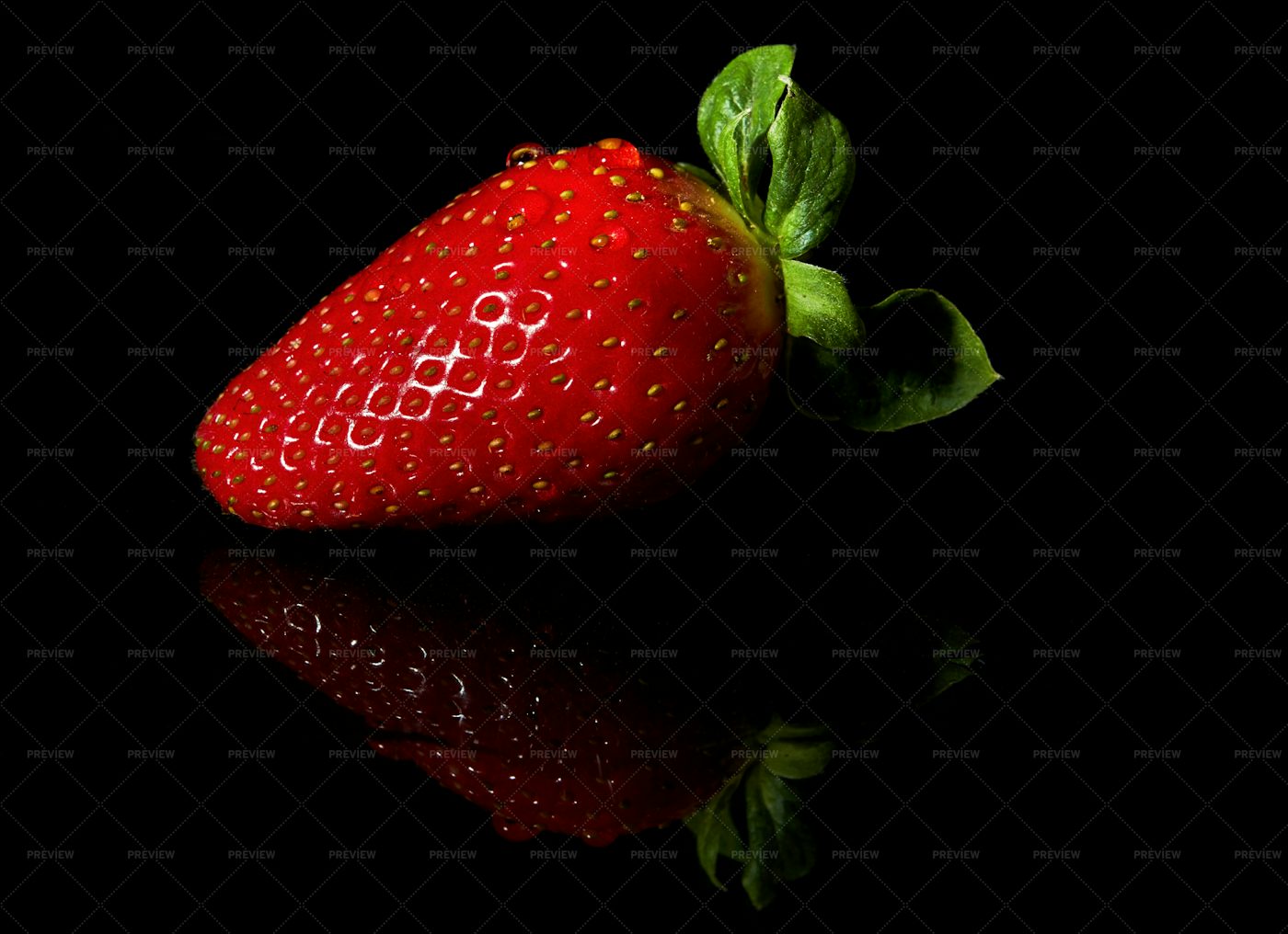 Strawberry On Dark: Stock Photos