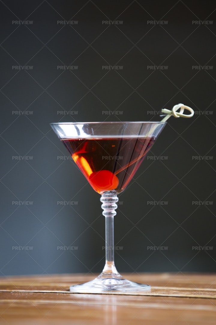Alcoholic Cocktail: Stock Photos