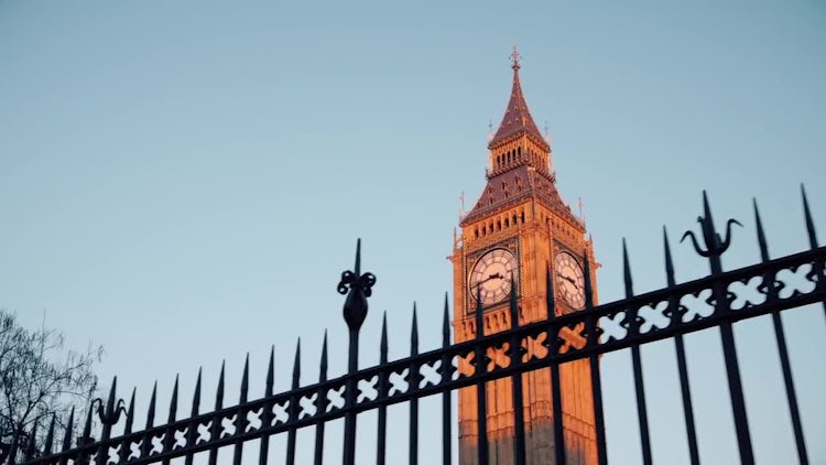 Big Ben London Tracking Shot: Stock Video