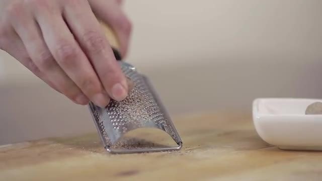 Grating Nutmeg : Stock Video