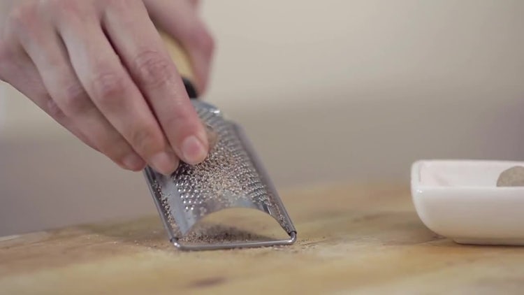 Grating Nutmeg : Stock Video