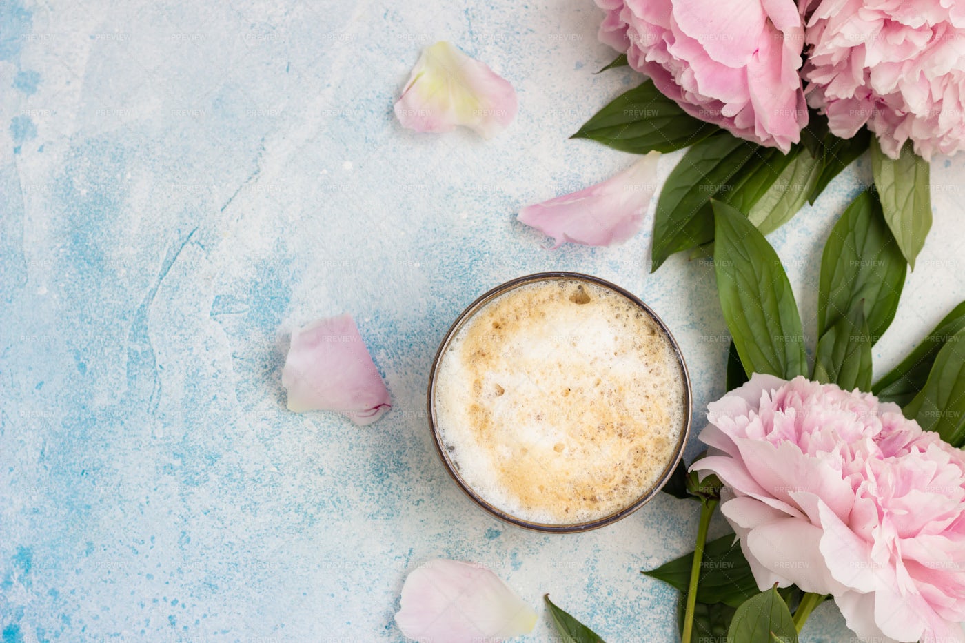 Coffee And Flowers: Stock Photos