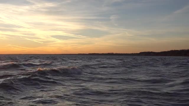 Big Ocean Waves With Beautiful Sunset: Stock Video