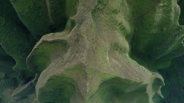 Kauai Ridge on the Napali Coast: Stock Video