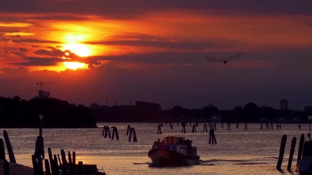 Beautiful Sunset In Venice, Italy: Stock Video