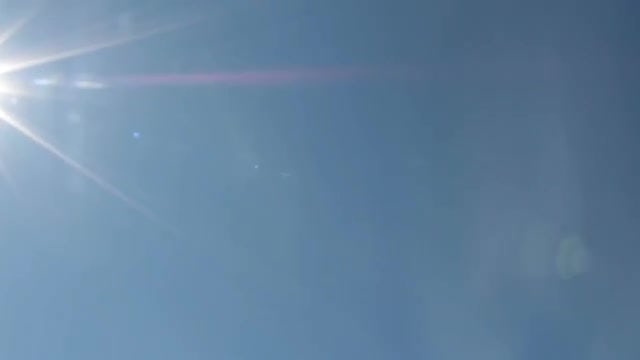 Sun In The Sky: Stock Video