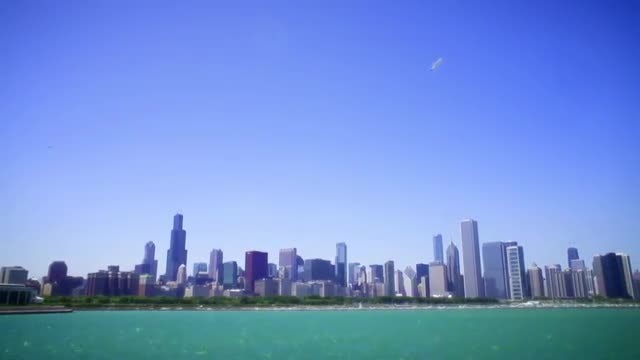 Horizontal Pan Of Chicago Downtown : Stock Video